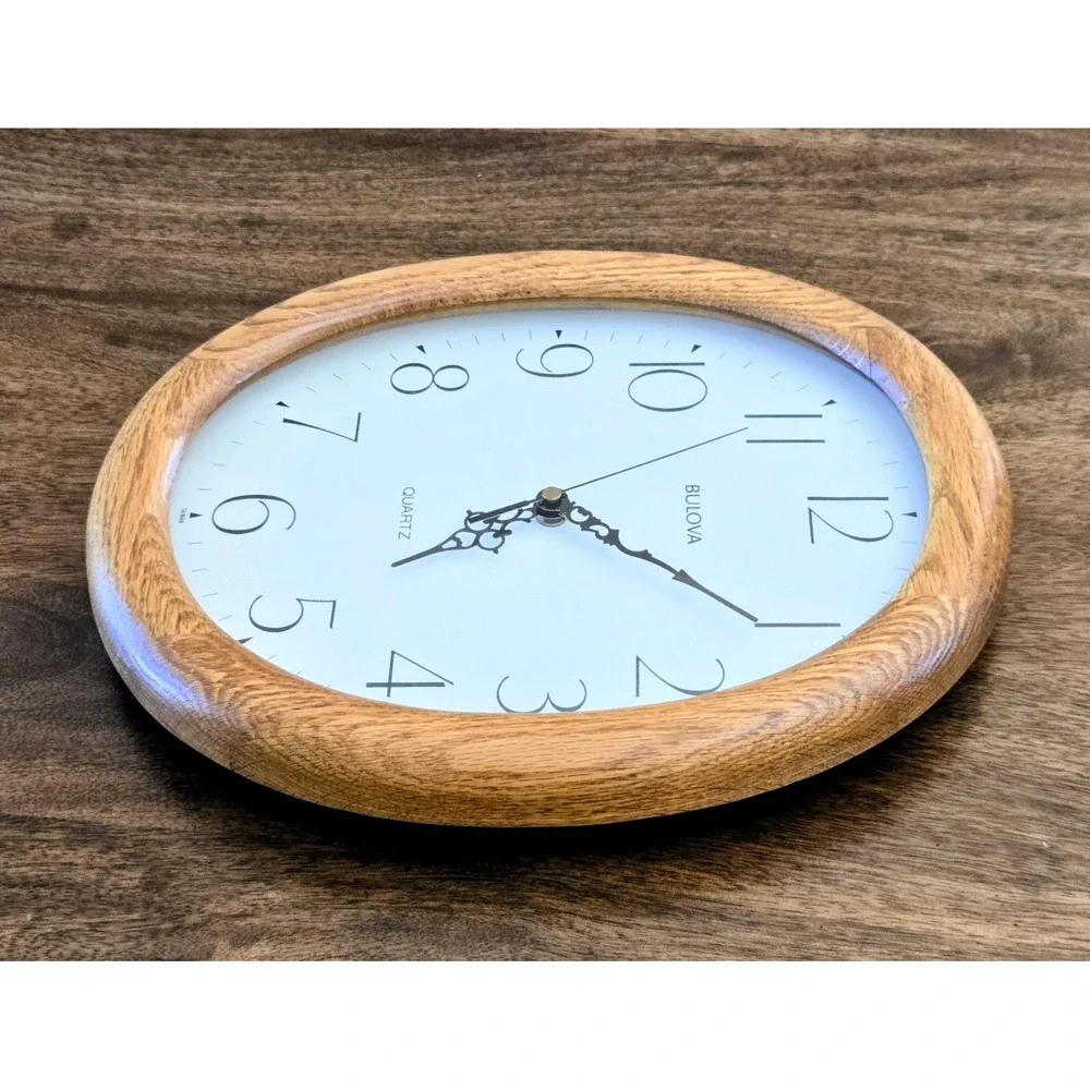 Vintage Bulova Quartz Oval Red Oak Wood Wall Clock - C4411 Taiwan - SH222-T2